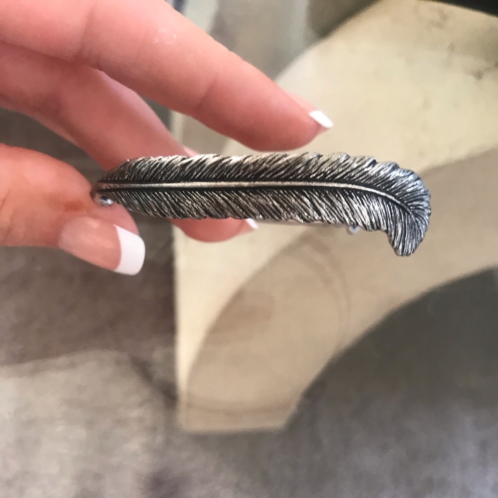 Feather Alex and ani